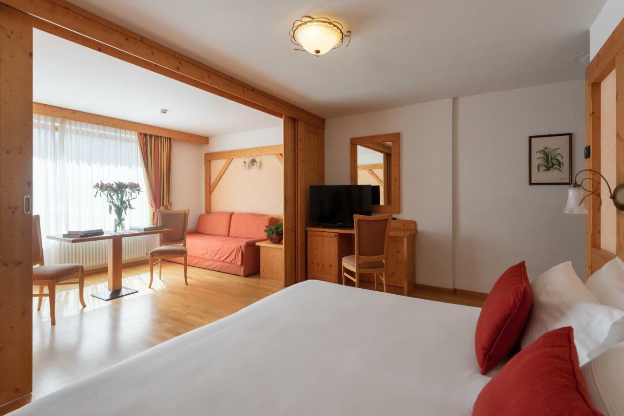 Carlo Magno Hotel Spa Resort Madonna Kültér fotó
